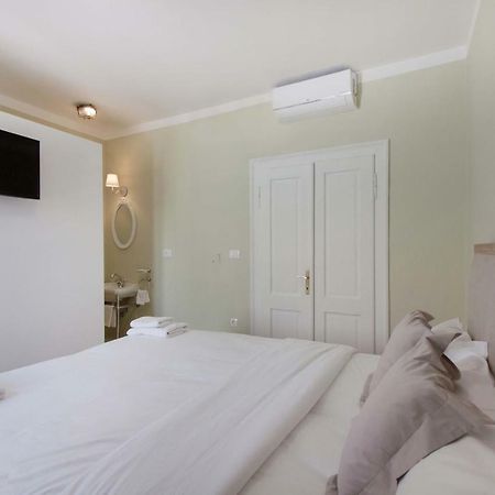 Bed&Breakfast Murterski Dvori Extérieur photo